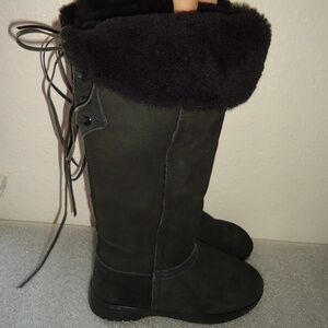 DOMINION Women's New Zeland BLACK SHEEPSKIN BOOTS Size-6/37